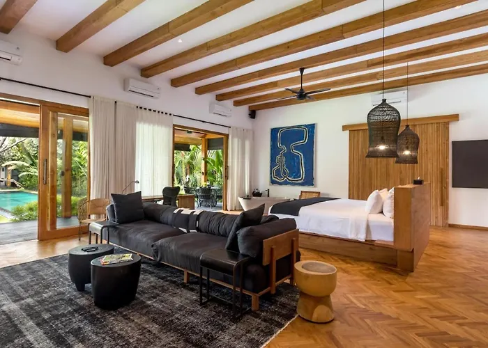 Wolfe By Finder Villa Seminyak (Bali)